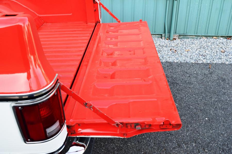 Багажник Chevrolet C10 Cheyenne Super 1974 года  (фото 83 из 365)
